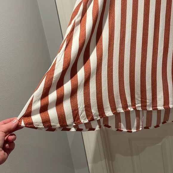 Soft Surroundings sleeveless flowy striped blouse SZ medium - Picture 2 of 9